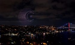 İstanbul Boğazı’nda ışık şöleni