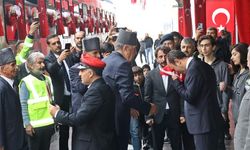 Atatürk'e hakaretten gözaltına alındı