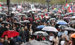 Fransa’da Filistin’e destek yürüyüşü