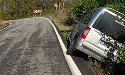 Kaza yaptı, aracın kapılarını kilitleyip evine gitti