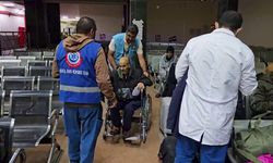 Gazzeli 61 hasta ve 49 refakatçiyi taşıyan uçak Türkiye’ye ulaştı