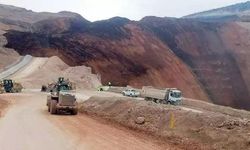 Maden sahasında toprak kayması: 9 kişi toprak altında