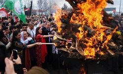Batman'da Newroz ateşi yakıldı