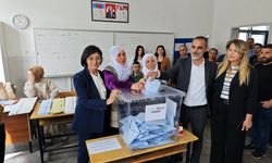 Diyarbakır ilçe adayları oylarını kullandılar