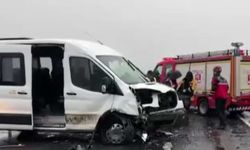Diyarbakır’da iki araç kafa kafaya çarpıştı: 3 ölü