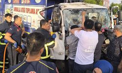 Batman'da TIR ile kamyonet çarpıştı