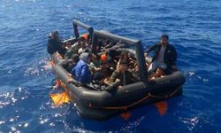 İzmir’de 60 göçmen kurtarıldı
