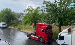 Diyarbakır'da sağanak yağış başladı
