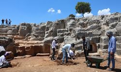Diyarbakır'da Roma dönemine ait çocuk mezarları bulundu