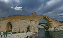 Diyarbakır’daki bu köprünün altından Ayasofya kubbesi geçer!