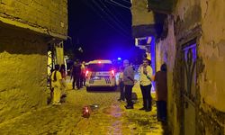 Diyarbakır Sur’da akrabaların kavgası: 2 yaralı