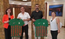 Amedspor ile Büyükşehir arasında buzlar eridi