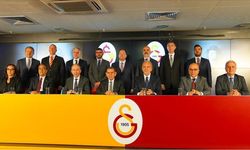 Galatasaray’da olağanüstü toplantı öncesi istifa şoku!