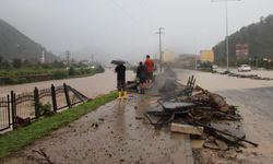 Trabzon’da sel felaketi, yaralı ve kayıp var