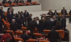 Meclis'te şaşkınlık: Devlet Bahçeli, DEM Partililerle tokalaştı