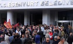 Esenyurt Belediyesi önünde gözaltı protestosu