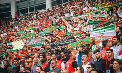 Amedspor ve Diyarbakırspor taraftarından "Kardeşlik" mesajı