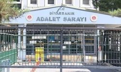 Diyarbakır'da gözaltına alınan gazeteci ve yazarlara tutuklama talebi