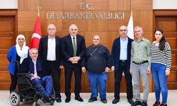 Diyarbakır Valisi Zorluoğlu'na anlamlı ziyaret