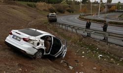 Diyarbakır’da hasta ziyaretine giden devrildi: 3 yaralı