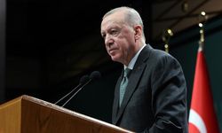 Erdoğan, ‘Başkomutan’ olarak Özel’e seslendi: Ayağını denk al