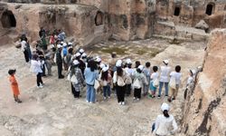 Diyarbakır’da bin 60 kadın ve çocuk ile tarihe yolculuk