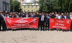Diyarbakır'da 'Aile Günü'nde kortej yürüyüşü