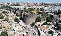 Diyarbakır'da o müdür gitti, yeni müdür geldi