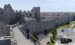 Diyarbakır’ın dünya mirası tarihi surlarına ihanet!