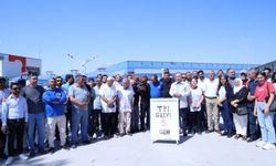DEM Parti'den grevdeki işçilere dayanışma ziyareti
