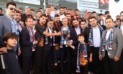 Mardin 1969 Spor, şampiyonluk kupasını aldı