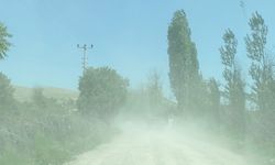 Mardin’de, yıllardır çözülmeyen yol sorunu köylüyü bezdirdi!