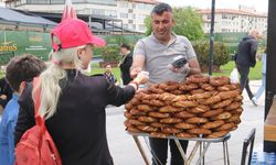 Seyyar simit tezgâhında POS cihazı dönemi
