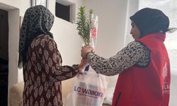 Diyarbakır’da annelere anlamlı ziyaret