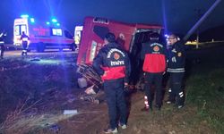 Van'da yolcu otobüsü devrildi: 28 yaralı