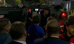 Vansporlu futbolcular ve hakemler zırhlı araçlarla staddan ayrıldı