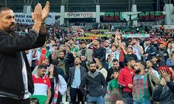 Servet Çetin: O güzel insanlara sonsuz teşekkürler