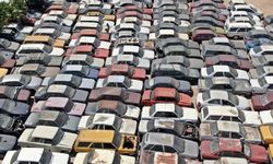 Yediemin otoparkları araç mezarlığına döndü