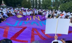 Diyarbakır’da kadınların yürüyüşü başladı