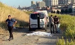 Boş arazide başından vurulmuş erkek cesedi bulundu