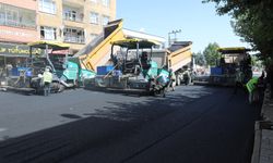 Diyarbakır'da 26 bin ton sıcak asfaltla yol çalışması