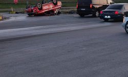 Kontrolden çıkan itfaiye aracı takla attı