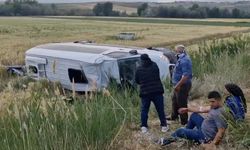 Düğün konvoyu kana bulandı: 17 yaralı