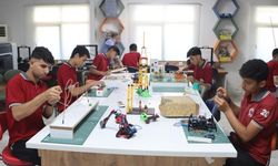 Genç yetenekler robotik kodlamaya geçti