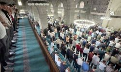 Diyarbakır Ulu Cami’de Kurban Bayramı namazı