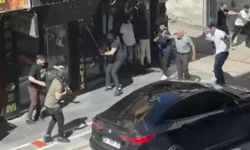 Cizre bir anda karıştı: Taşlar sopalar havada uçuştu!