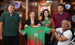Diyarbakır’da sporculardan eş başkanlara ziyaret