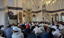 Tokyo’da Kurban Bayramı namazı 3 kez kılındı