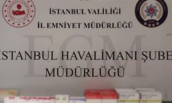 Yurt dışına kaçak ilaç götürmeye çalışan 5 kişi yakalandı