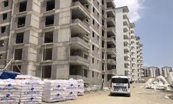 4.kattan düşen inşaat işçisi hayatını kaybetti